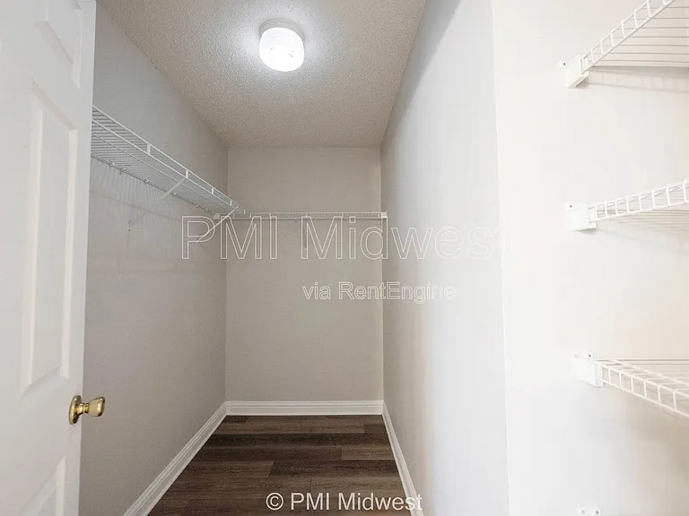 859 Runnymede Dr — Photo 36