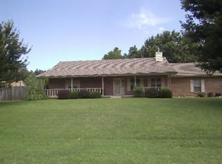 3701 N Lakeview Rd, Hutchinson, KS 67502