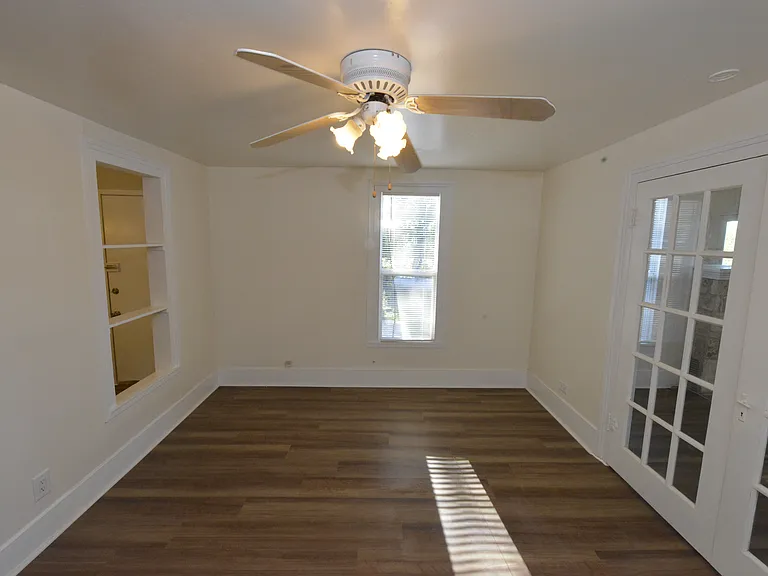 1598 State Highway 16 N — Photo 11
