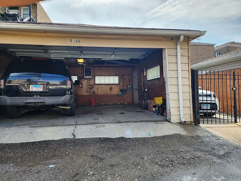 6107 N Washtenaw Ave #2W — Photo 25