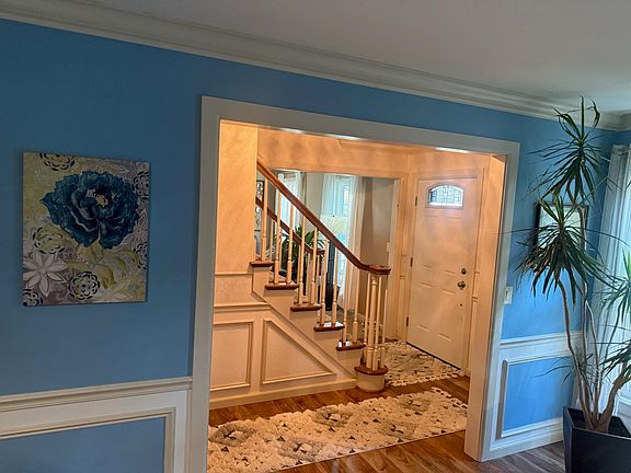 4th image of 2075 Sandalwood Ct