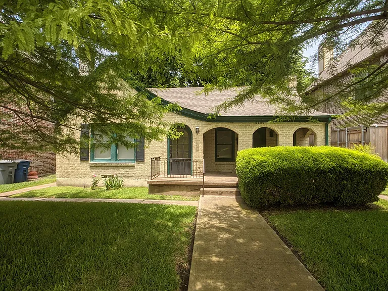 6333 Goliad Ave — Photo 1