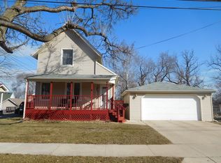 463 Cleveland Ave, Elgin, IL 60120