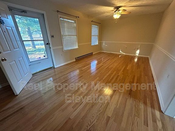 2nd image of 123 Dogwood Rd