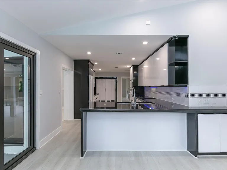 13401 SW 83rd Ave — Photo 41