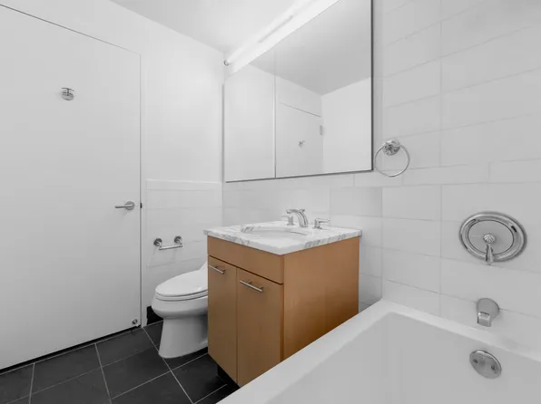 230 Ashland Place image 6 of 6