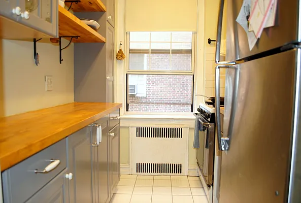 Sold by Landmarc Group | media 41