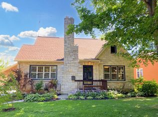 809 Newbury St, Ripon, WI 54971