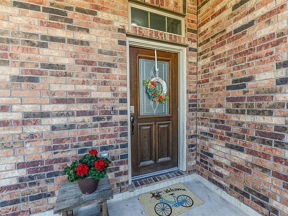 4th image of 24935 Lakecrest Glen Dr