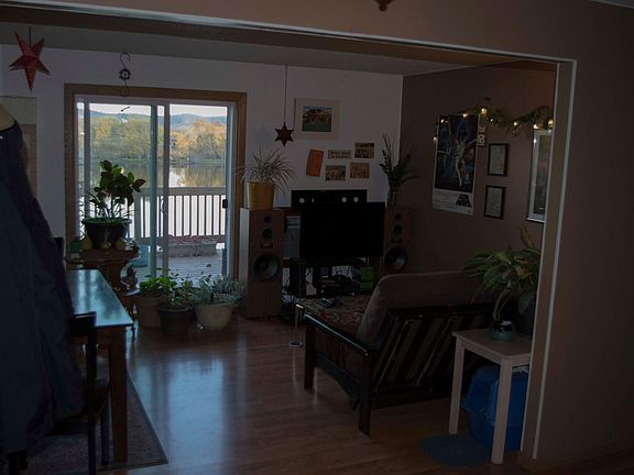 3rd image of 1642 Bainbridge St #27