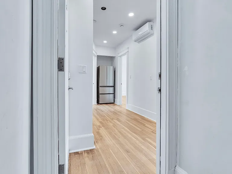 1024 Commonwealth Ave #506 — Photo 7