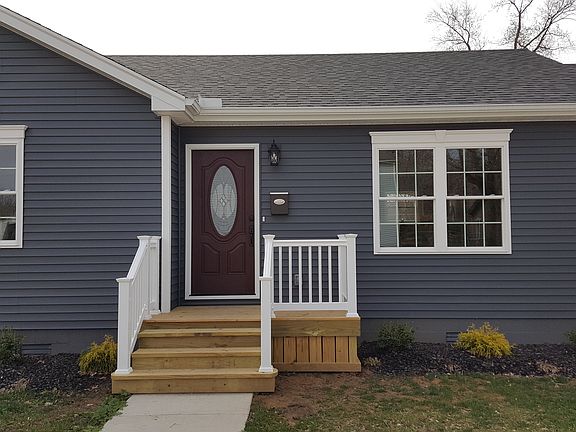 Prefinished Fiberglass Door