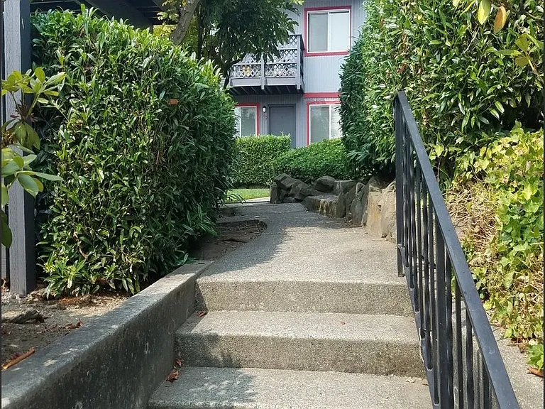 5013 6th Ave #&-615 — Photo 3