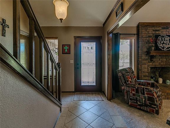 4th image of 19312 Cardinal Creek Dr S