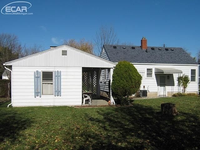 1st image of 3709 Whitney Ave