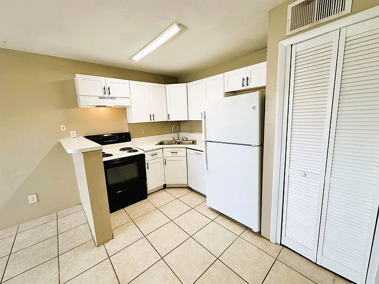 4760 Walden Cir #531 — Photo 16