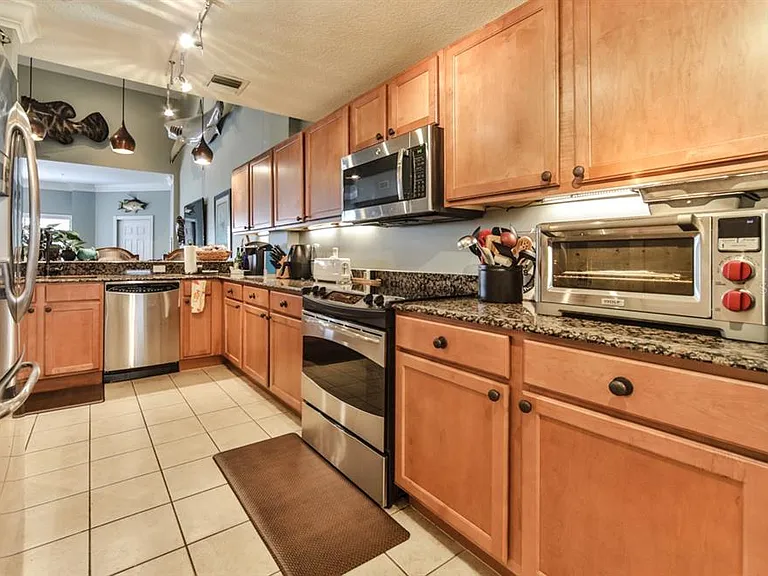 273 Middle Way #G — Photo 19