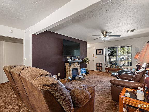 3rd image of 3155 Jacqueline Rd