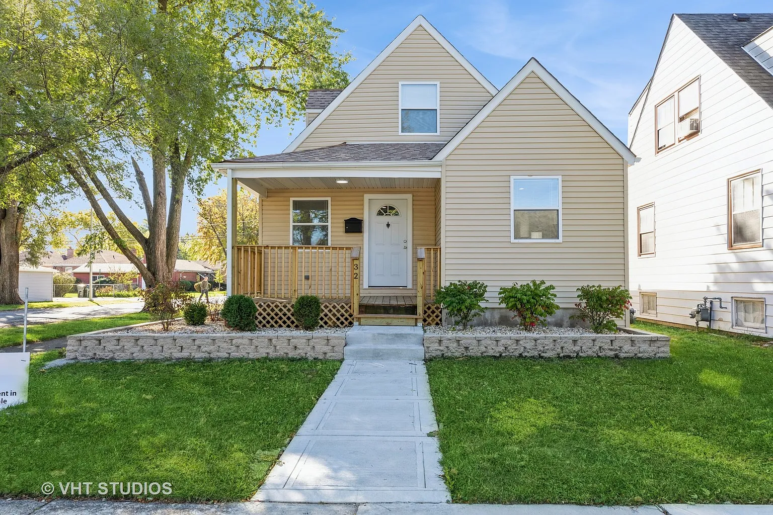 32 E 140th Ct photo 1