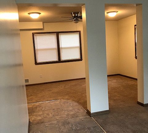 Hallway to dining room