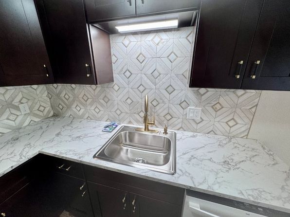 340 NE 100th Ave APT E