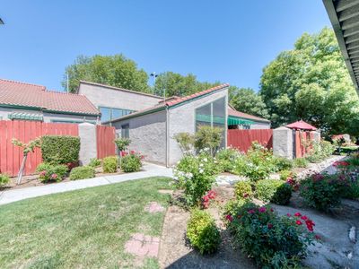 5965 E Shields Ave UNIT 121, Fresno, CA, 93727