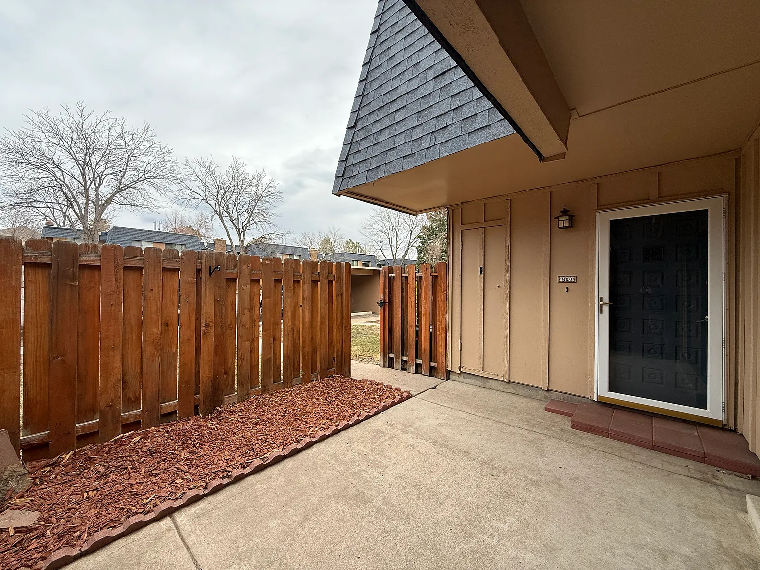 2 bed, 1.5 bath, 1142 sqft, $1,900 — Photo 3