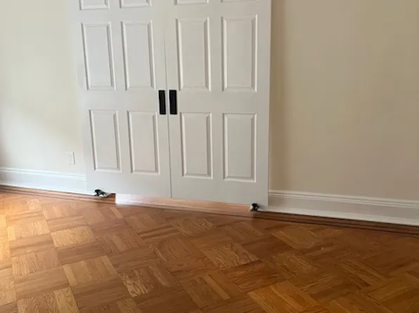 22-43 37th Street image 2 of 11