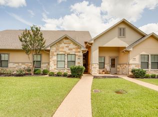 3824 Blackhawk Ln, College Station, TX 77845