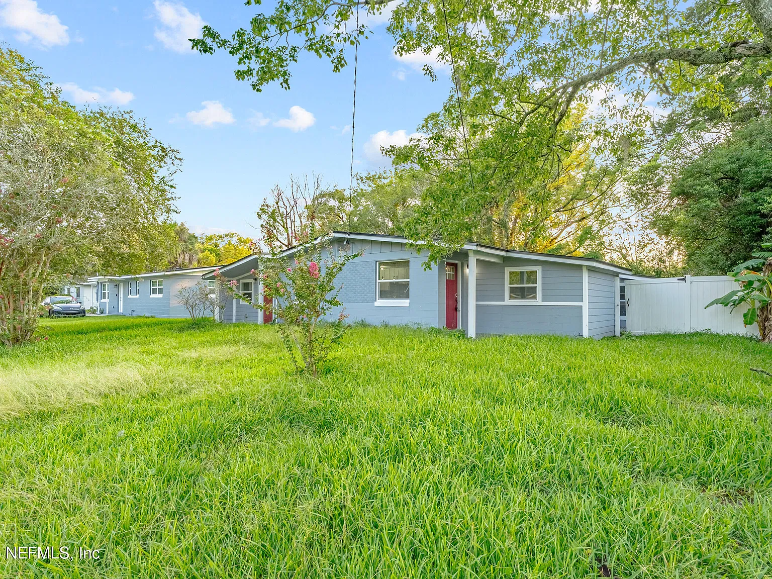 3 bed, 2.0 bath, 1579 sqft, $1,800 — Photo 4
