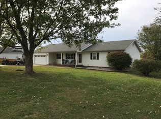 32 N Needmore Acres Rd, Glasgow, KY 42141