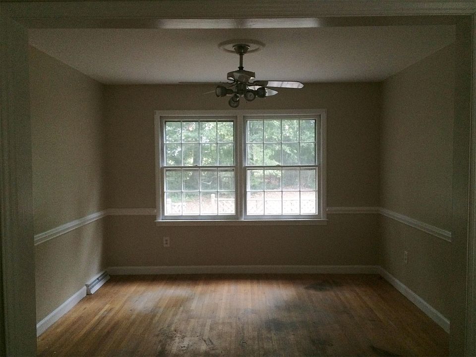 2nd image of 1523 Bonnie Ln