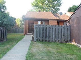 2211 4th Ave S, Moorhead, MN 56560