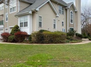 401 Rhoads Dr, Belle Mead, NJ 08502