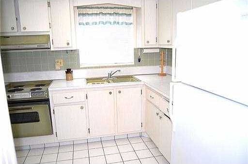 5th image of 5263 Cresthaven Blvd APT G
