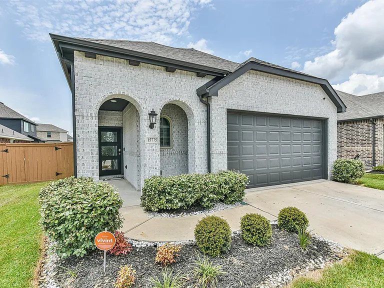 15775 Cairnwell Bend Dr — Photo 45