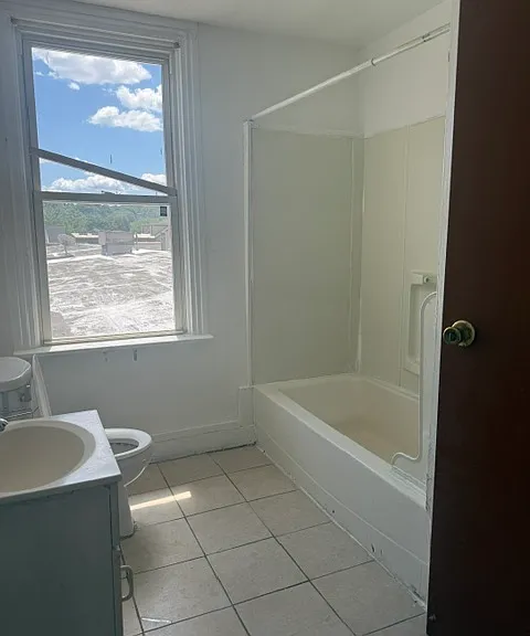 222 Northampton St #2 — Photo 4