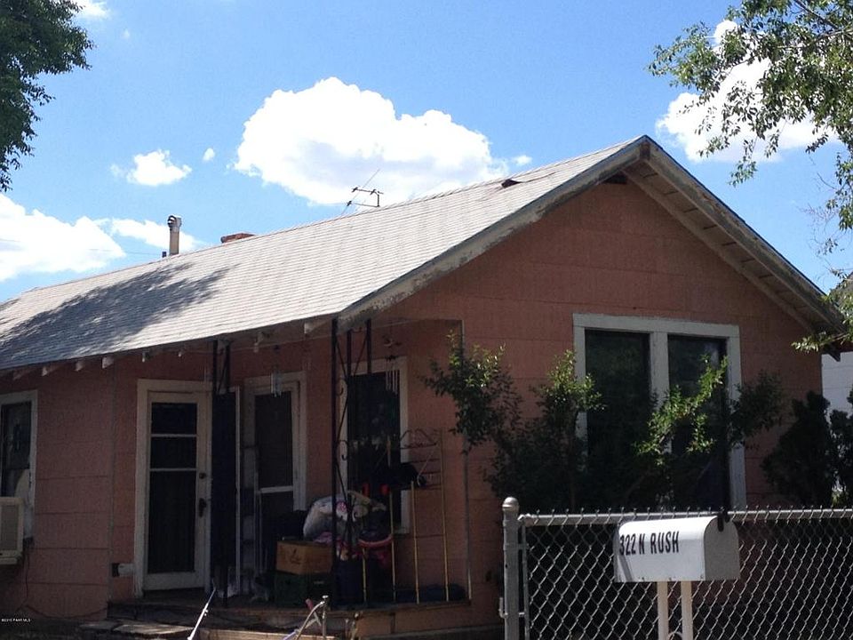 2nd image of 322 N Rush St
