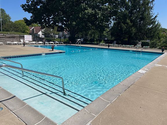 4th image of 9512 Bay Vista East Dr