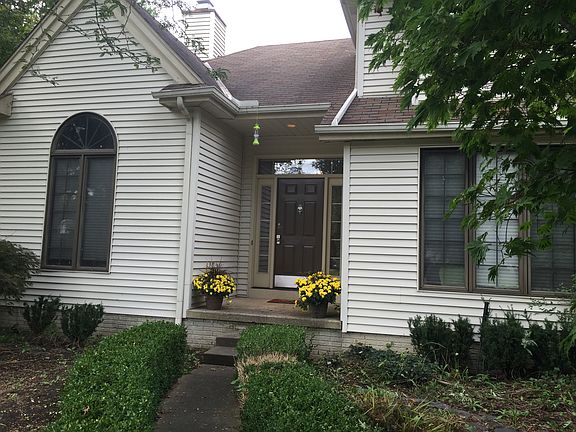 2nd image of 32262 Dorchester Dr
