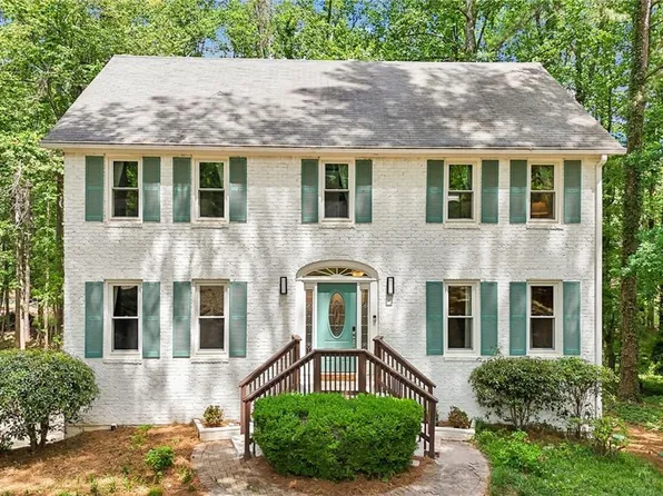 195 Wendy Hill Dr, Alpharetta, GA 30009