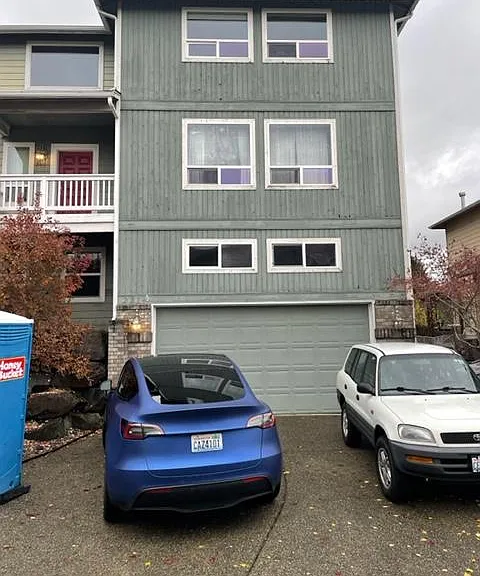 221 Lind Ave NW — Photo 38