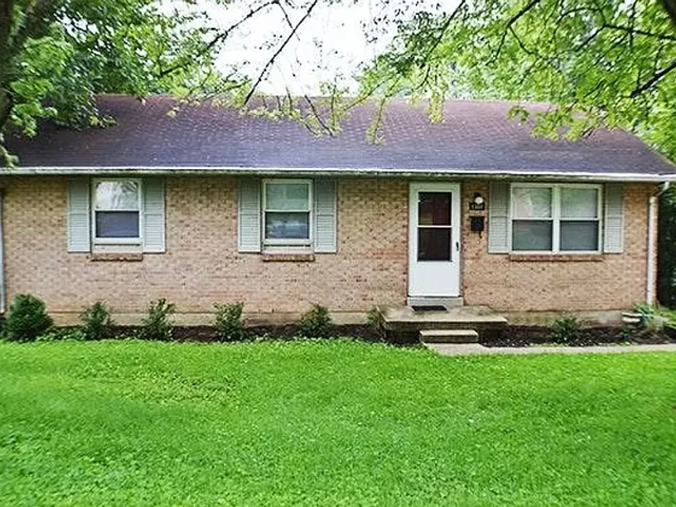 1351 Stephen Foster Dr