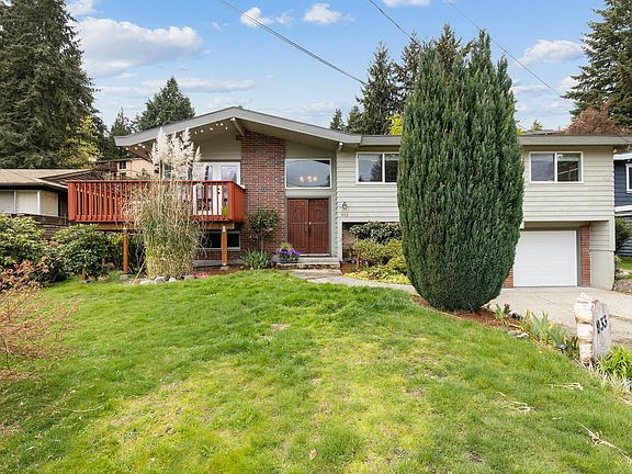 2nd image of 933 110th Ave SE