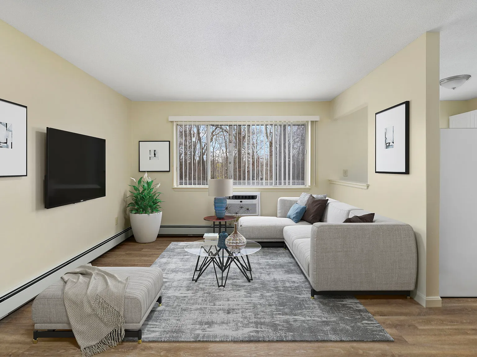 East Bay Apartments — Photo 2