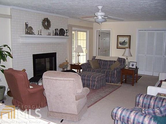 5th image of 213 Waterwood Bnd