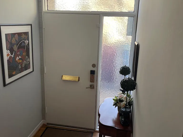 457 N St SW — Photo 5