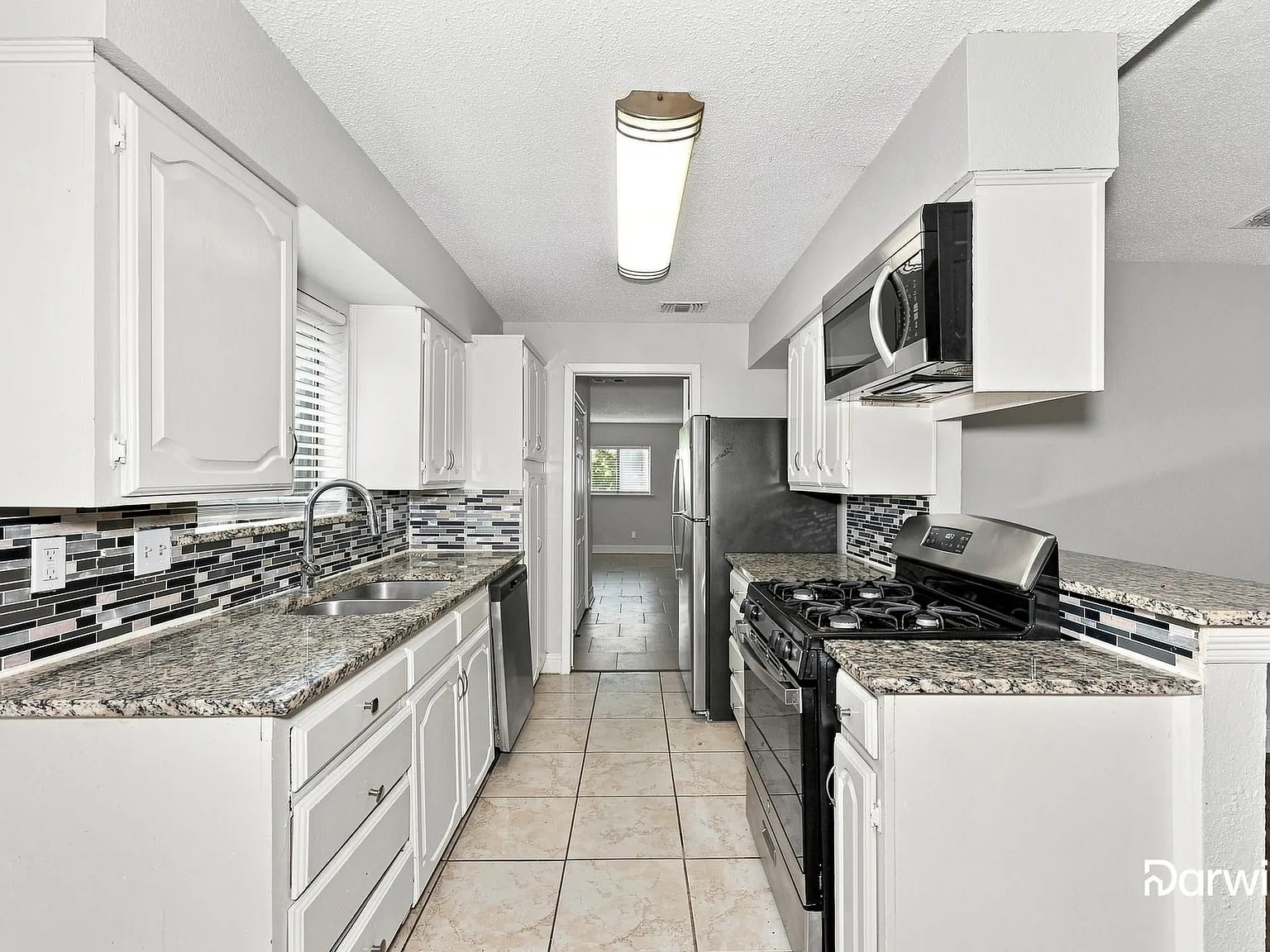 4 bed, 2.0 bath, 1665 sqft, $1,875 — Photo 3