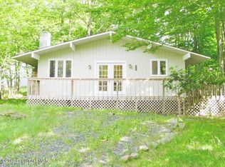 E 72 Jennifer Ln, Tobyhanna, PA
