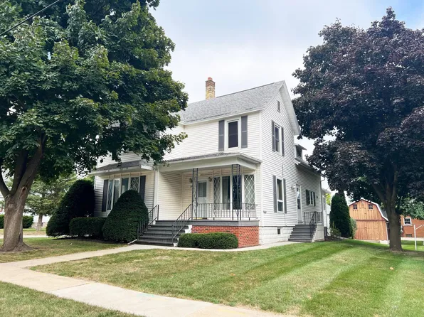 290 Williams St, Randolph, WI 53956